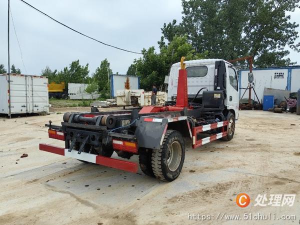 二手勾臂式垃圾車