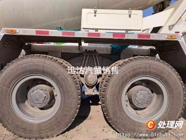 二手混凝土攪拌罐車(chē)