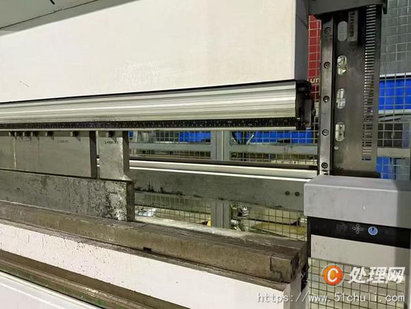 二手折彎機