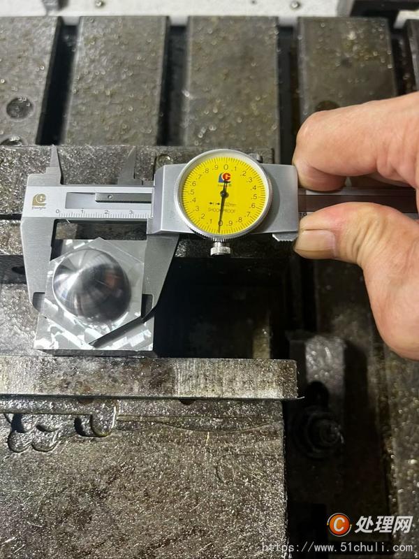 二手數(shù)控雕刻機