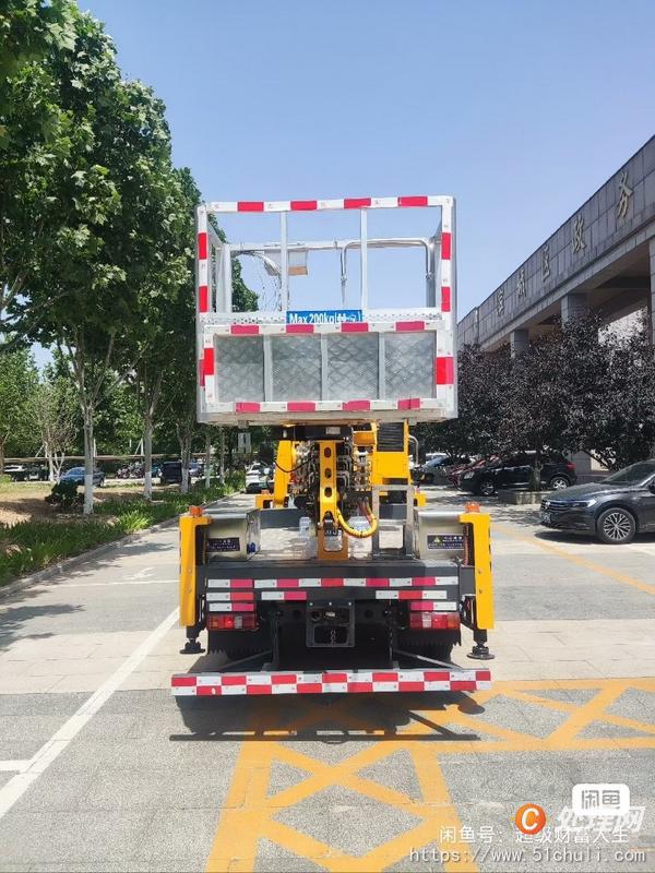 二手高空作業(yè)車