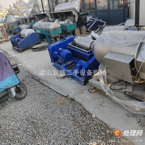 二手臥螺離心機(jī)