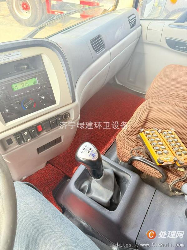 二手壓縮式垃圾車