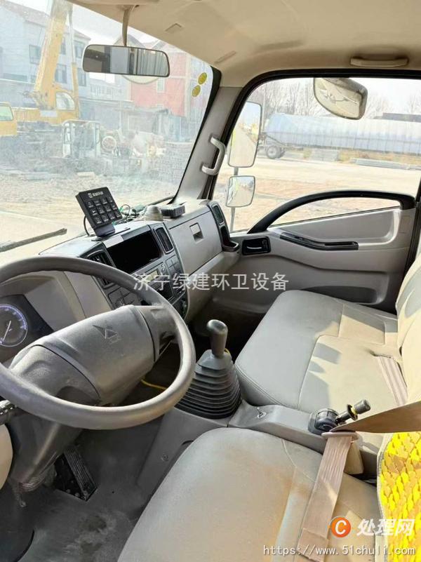 二手壓縮式垃圾車(chē)