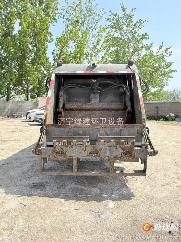 二手壓縮式垃圾車