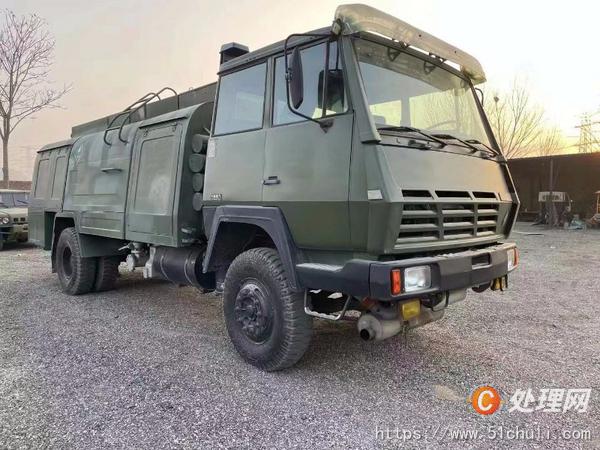 底价出售斯太尔加油车,新款潍柴266马力发动机