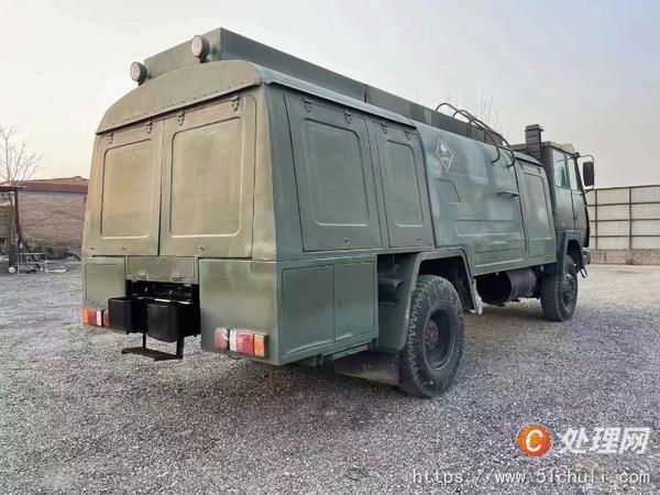 现货出售斯太尔加油车,新款潍柴266马力发动机