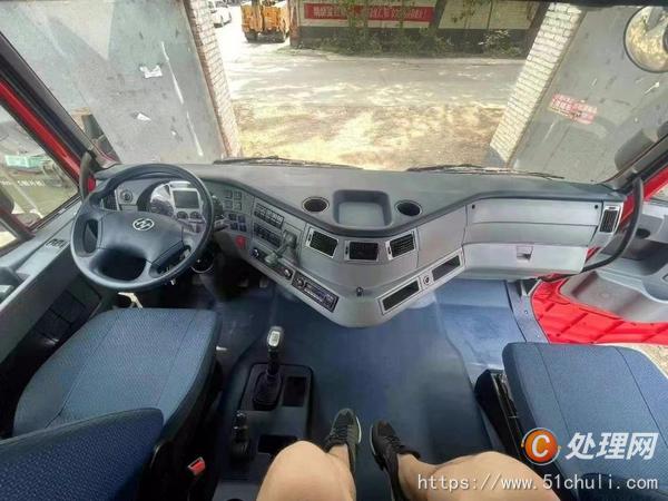 二手牽引車