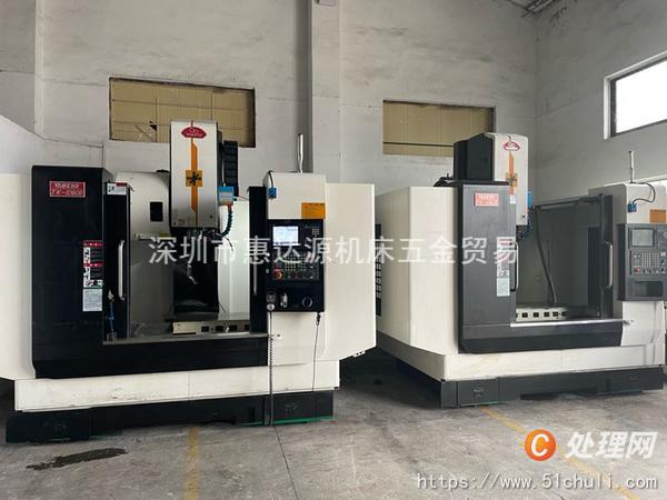 出售三轴硬轨带刀库加工中心台克1060与1270三轴线轨協鸿800