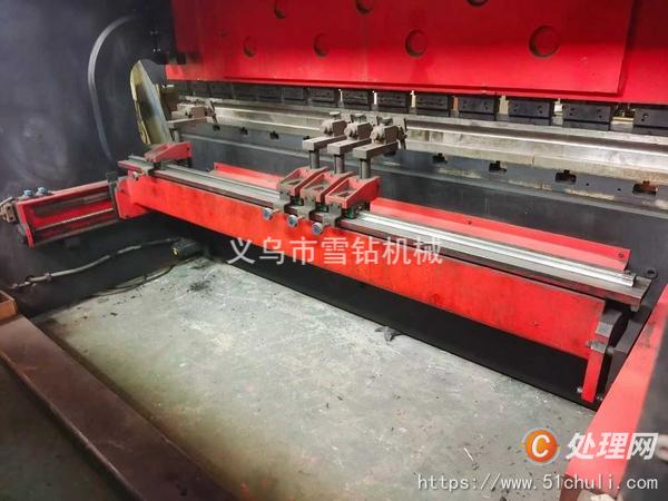 二手折彎機
