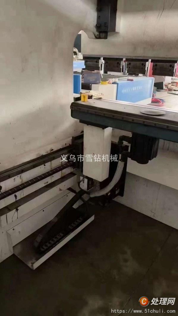 二手折彎機