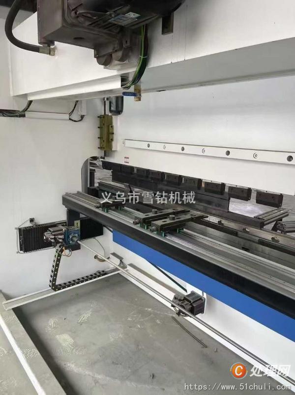 二手折彎機