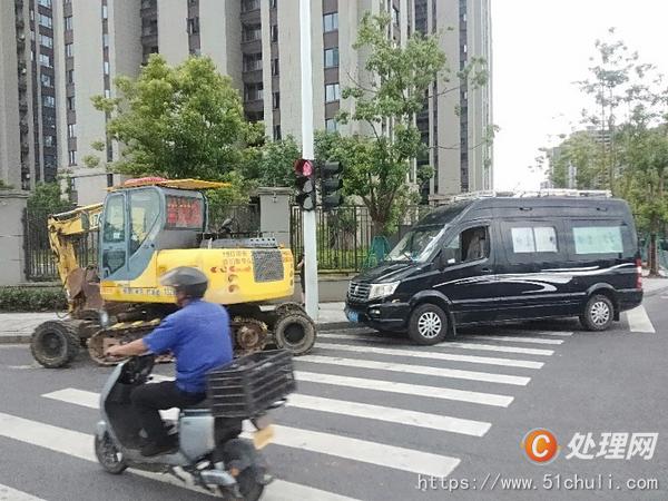 二手挖掘機