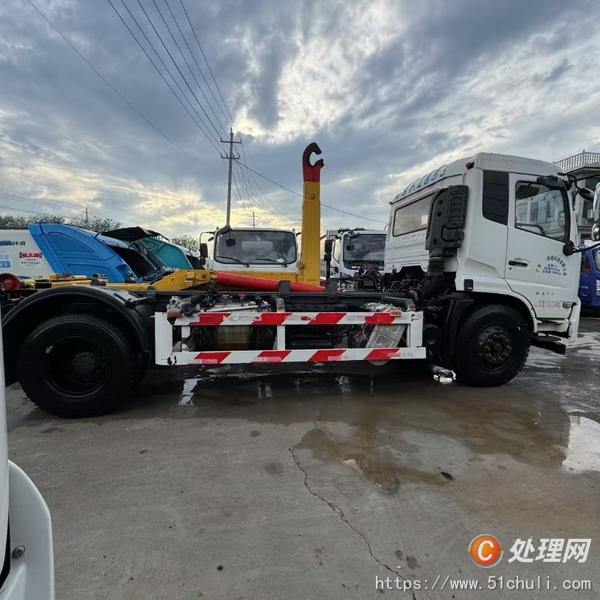 二手勾臂式垃圾車