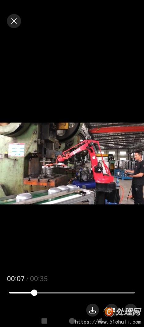 二手沖壓機(jī)器人
