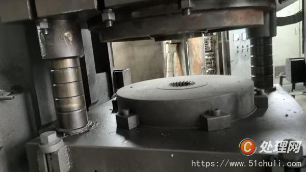 二手液壓機(jī)
