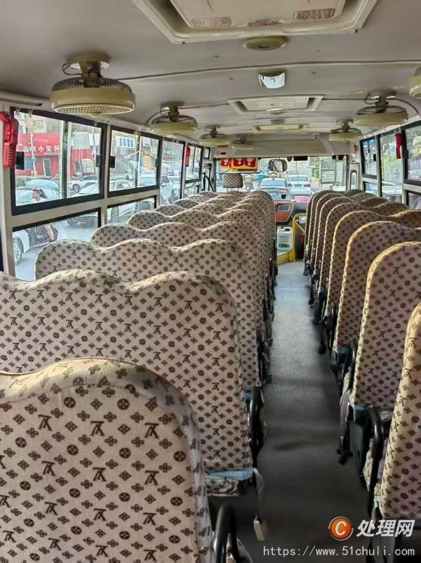 二手校車(chē)