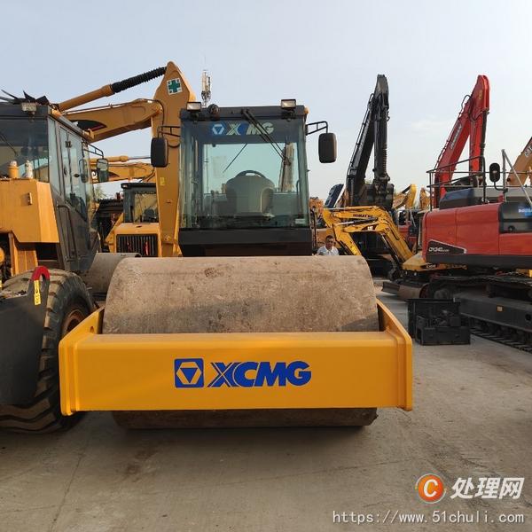 二手振動(dòng)壓路機(jī)