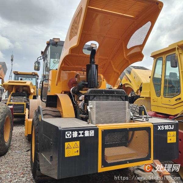 二手單鋼輪壓路機(jī)