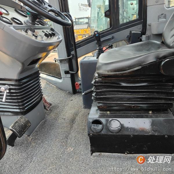 二手壓路機(jī)