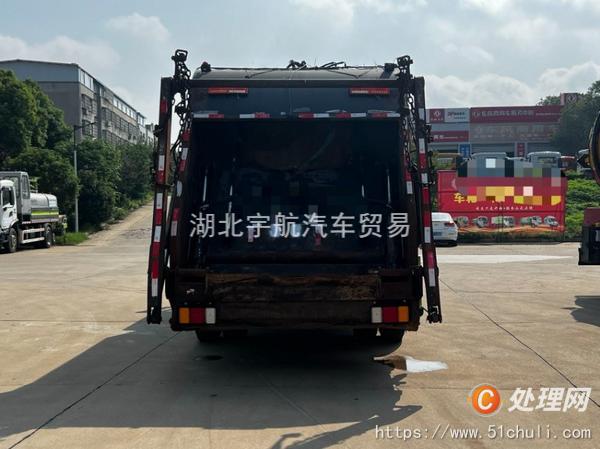 二手壓縮式垃圾車