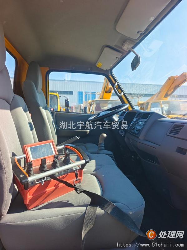 二手高空作業(yè)車