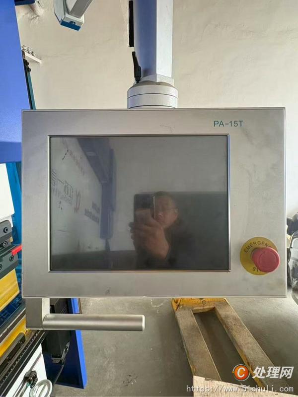 二手數(shù)控折彎機