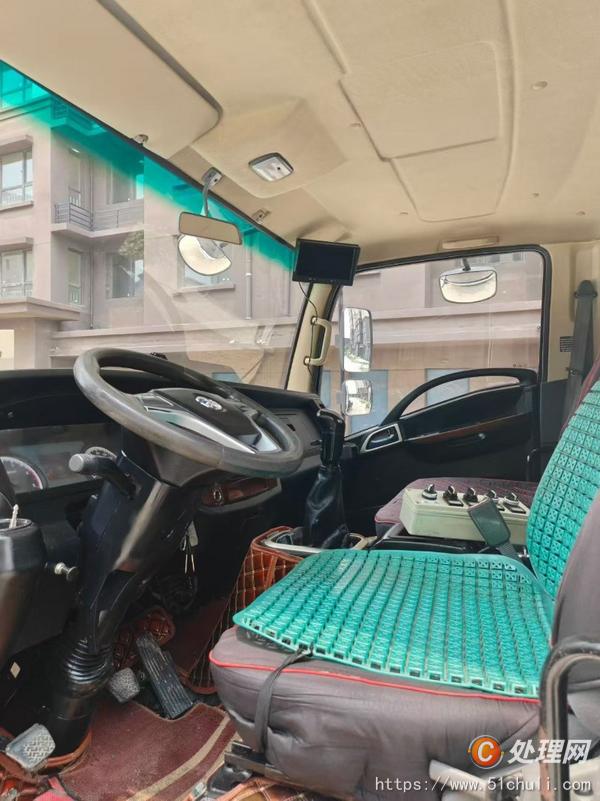 二手勾臂式垃圾車
