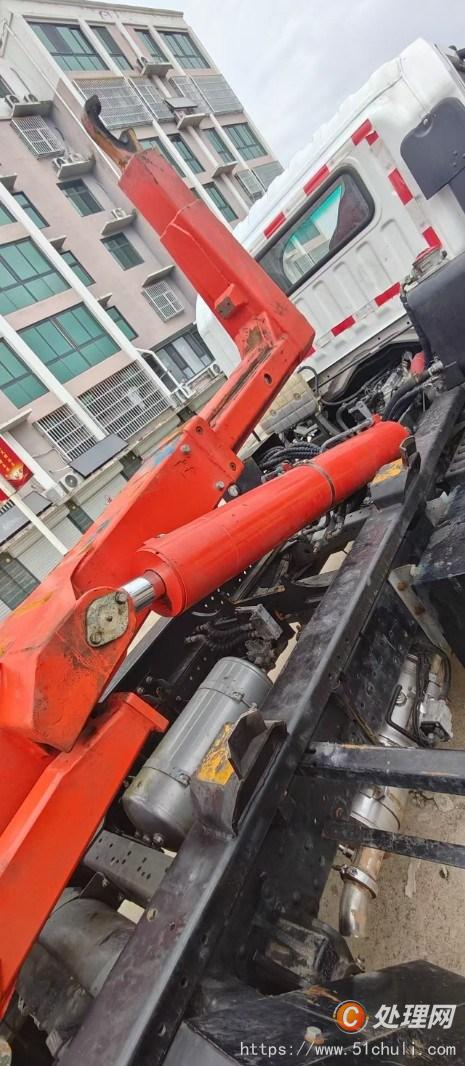 二手勾臂式垃圾車