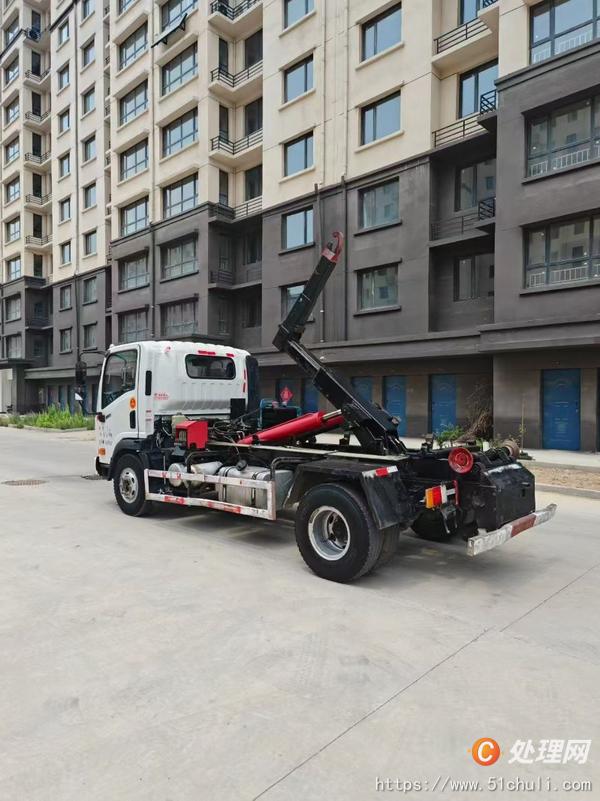 二手勾臂式垃圾車