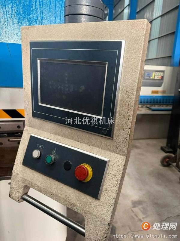 二手?jǐn)?shù)控折彎機(jī)