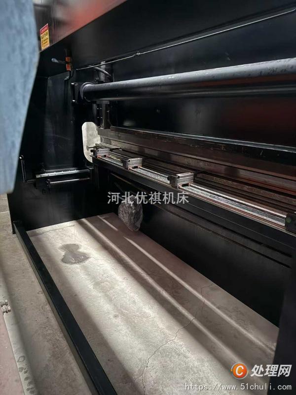 二手?jǐn)?shù)控折彎機(jī)