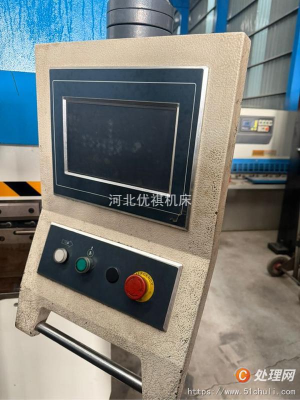 二手?jǐn)?shù)控折彎機(jī)