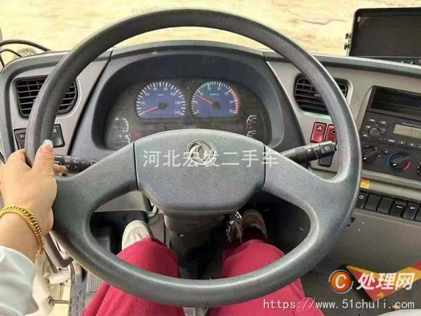 二手掃路車