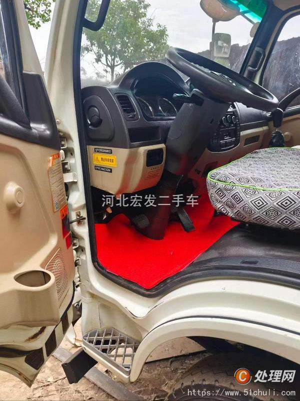 二手挖掘機(jī)運(yùn)輸車