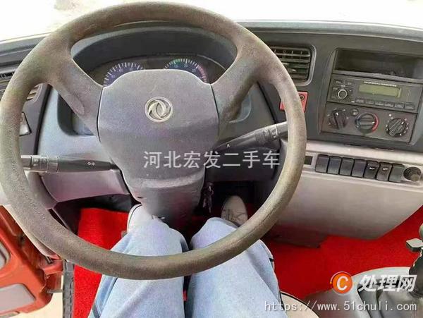 二手挖掘機(jī)運(yùn)輸車