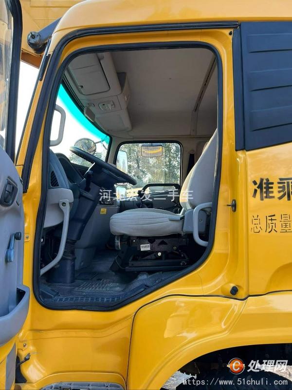 二手高空作業(yè)車