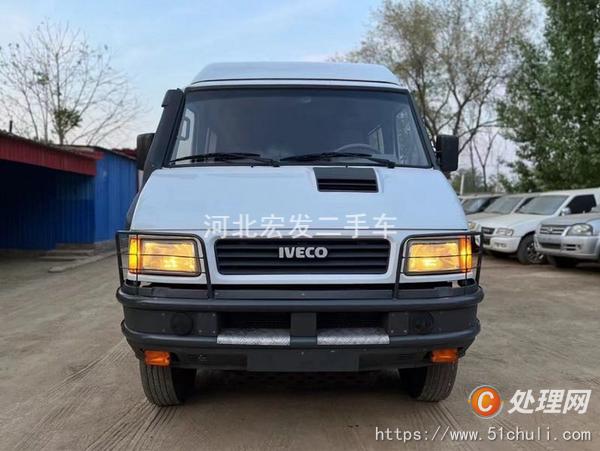 出售处置二手柴油四驱依维柯2045越野车