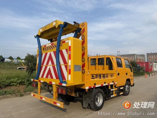 二手防撞緩沖車
