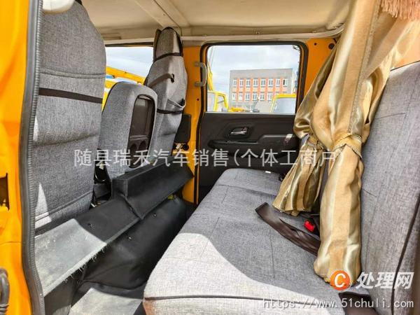 二手高空作業(yè)車