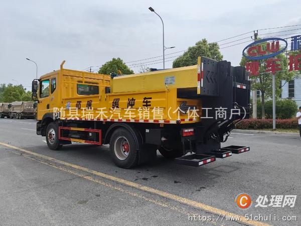 二手防撞緩沖車(chē)