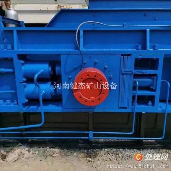 二手對(duì)輥機(jī)