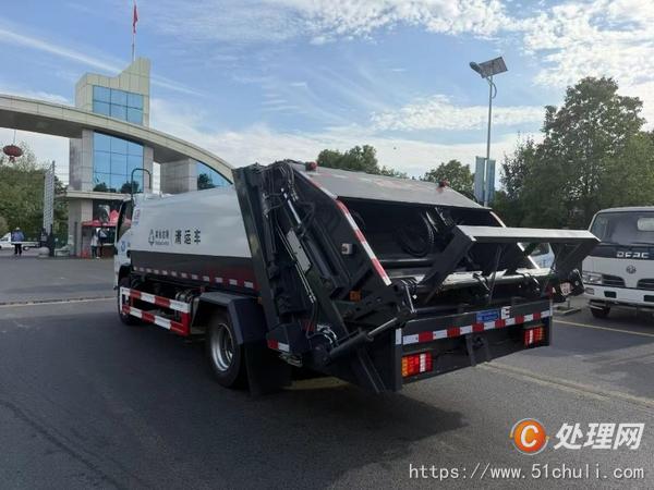 二手壓縮式垃圾車