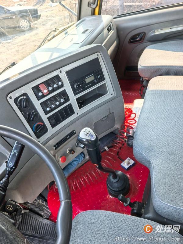 二手汽車吊