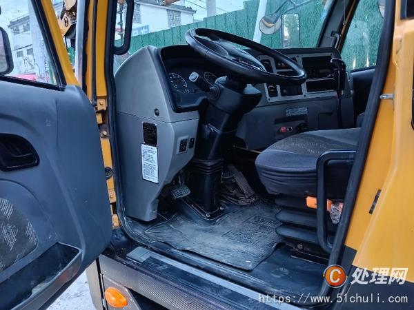 二手汽車吊