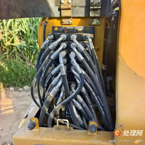 二手挖掘機(jī)