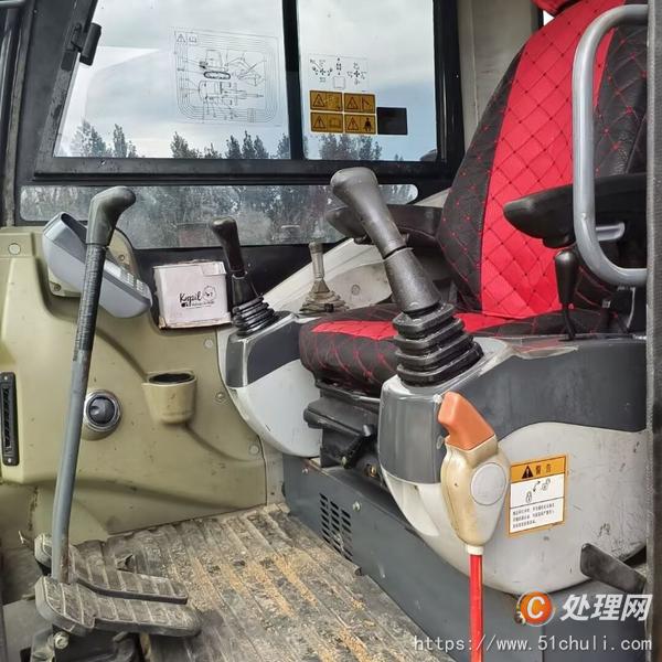 二手挖掘機(jī)