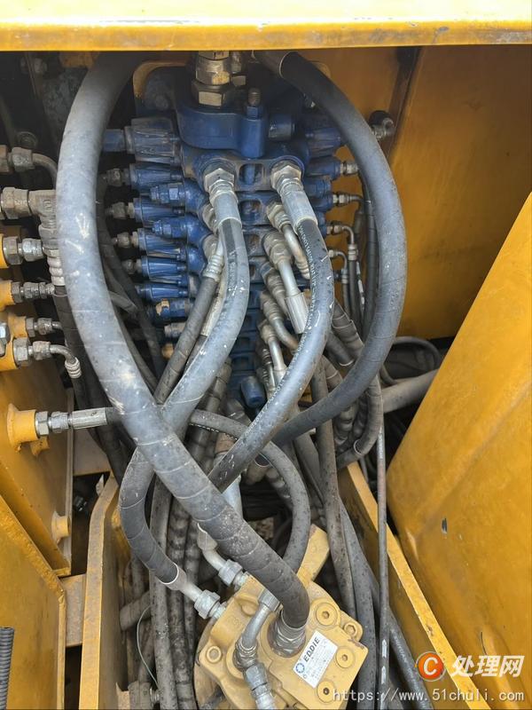 二手挖掘機