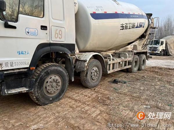 二手混凝土攪拌罐車(chē)