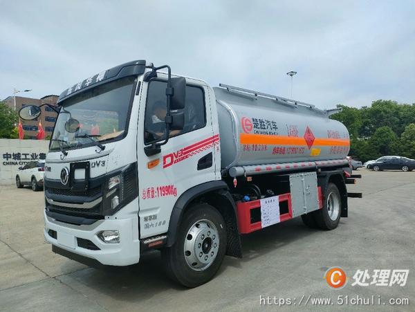 出售楚胜8吨加油车 东风华神DV3加油车10方加油车 驾乘舒适